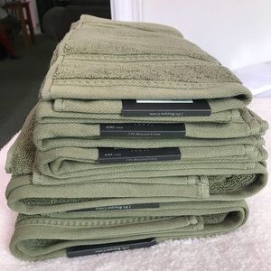 650 GSM, 6 pc towel set